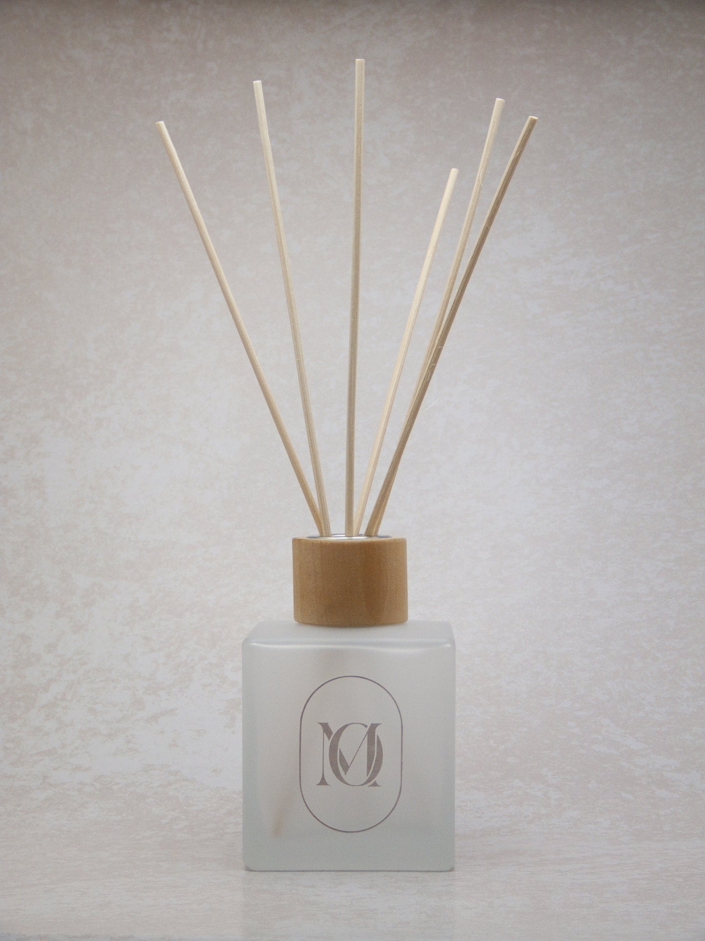 Reed Diffuser - Luna Frosted White 200ml