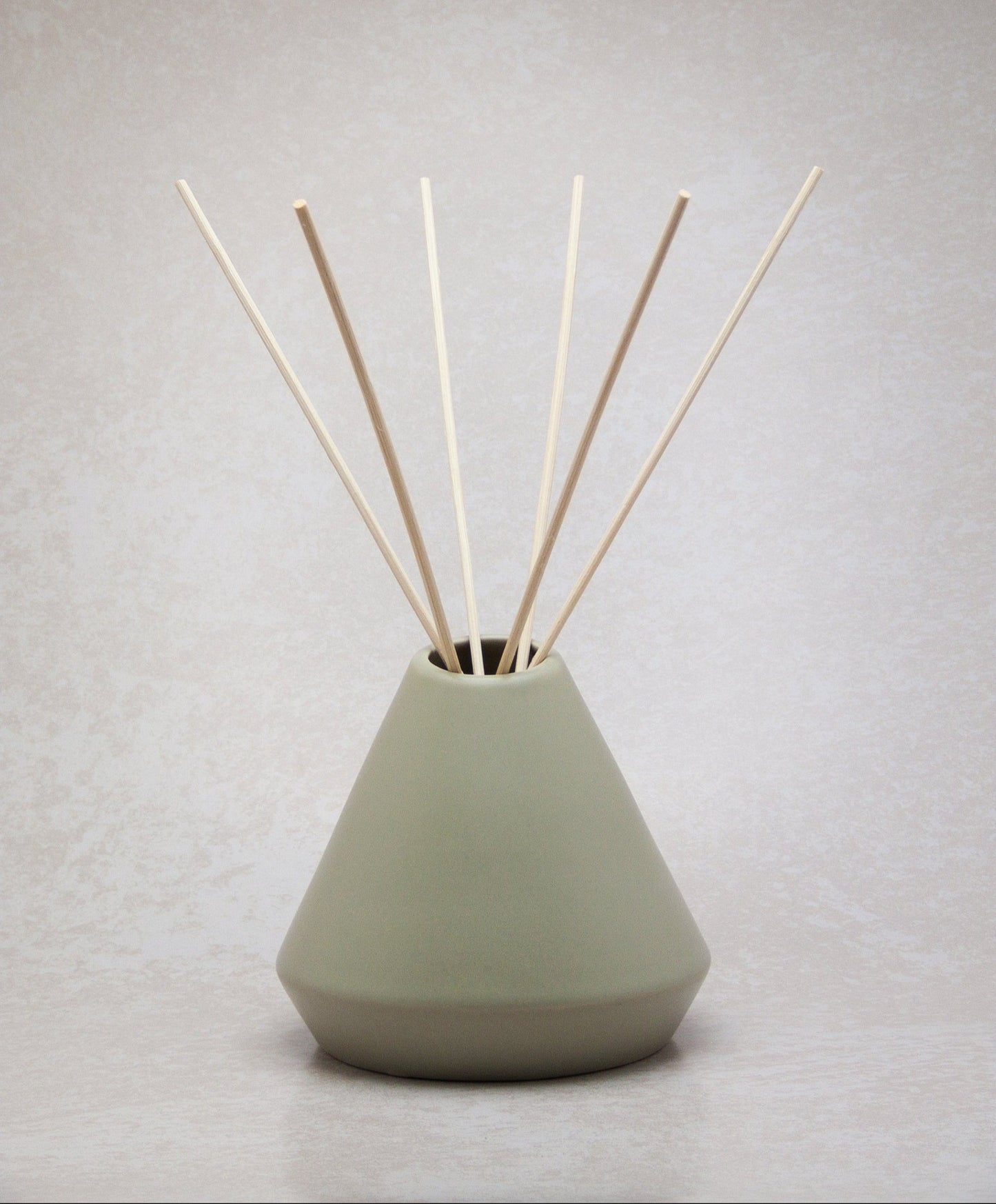 Reed Diffuser - Beige Ceramic 200ml