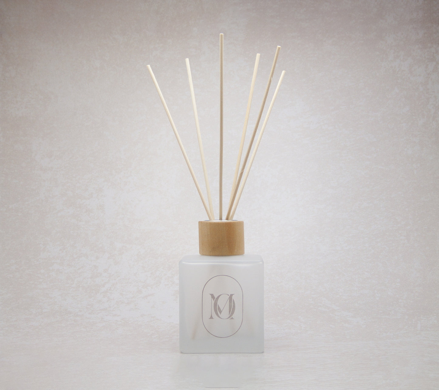 Reed Diffuser - Luna Frosted White 200ml