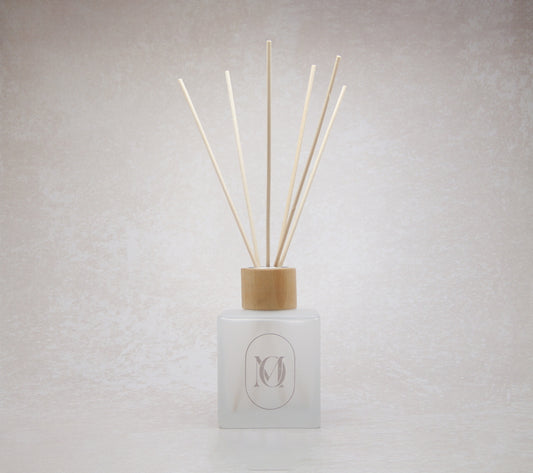Reed Diffuser - Luna Frosted White 200ml